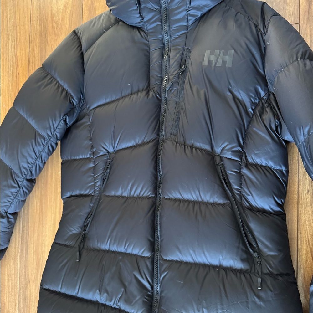 Helly Hansen Women's Black Puffer Jacket - Picture 4 of 5